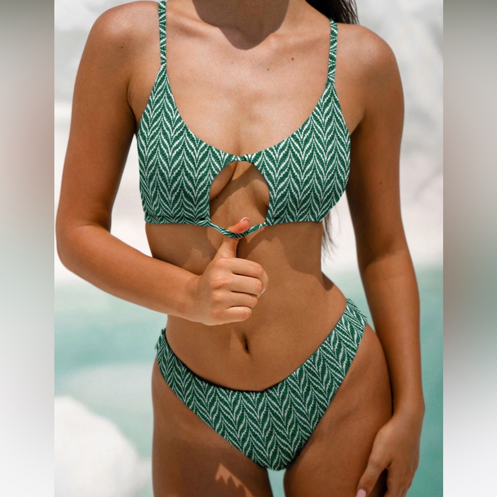 Green Geometric with Keyhole  Women's Bikini Set